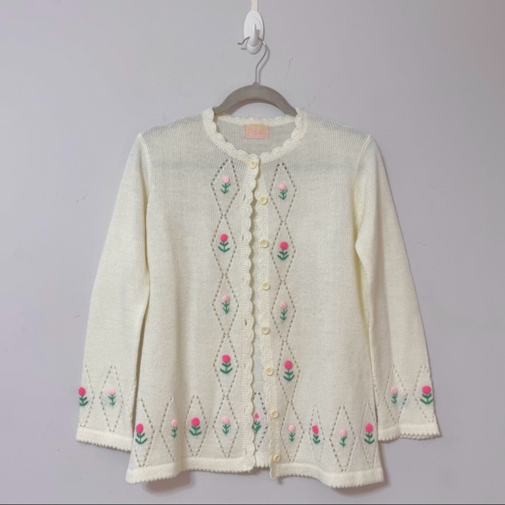 Adaria Vintage Embroidered Rose Knit Cream Button Down Cardigan